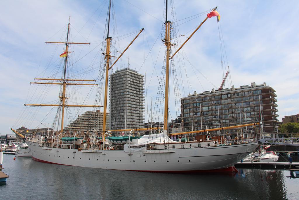 Marina Mercator Остенде Экстерьер фото